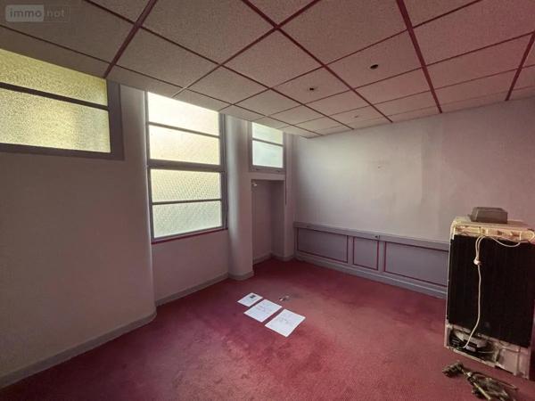 Location - Fonds et/ou murs commerciaux Laval 53000 3 pièces 70 m 2