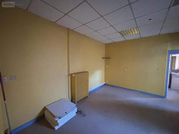 Location - Fonds et/ou murs commerciaux Laval 53000 3 pièces 70 m 2