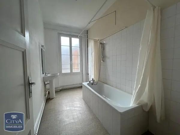 Appartement à louer 4 pièces 103m² Blois (41000)