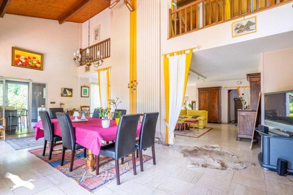 Maison 530 000 € Cestas 7 p 265 m² DPE D