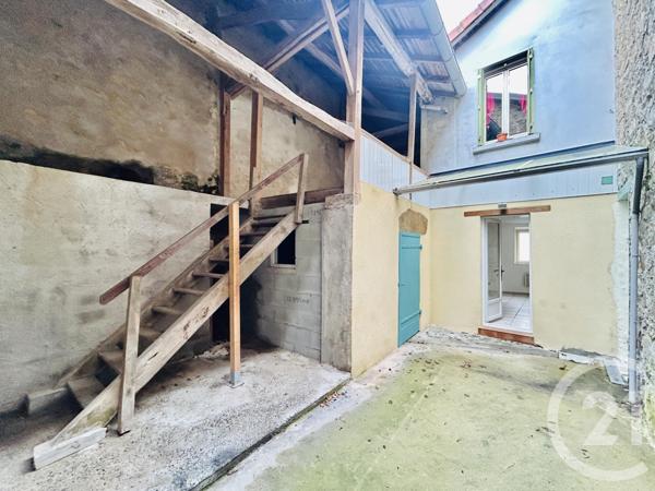 Maison à vendre  8 pièces - 191,17 m2 CHALUS - 87