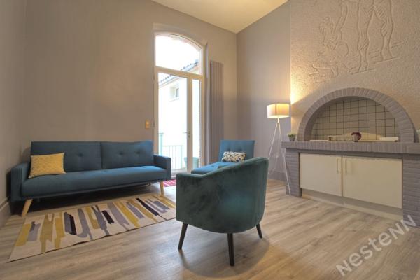 AGEN CENTRE HISTORIQUE - Immeuble de 315 m² avec cave, cour et terrasses.