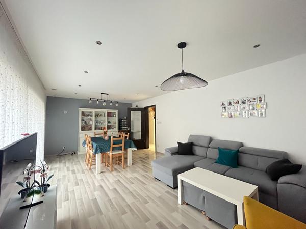 Maison - 6 pièces - 140 m²