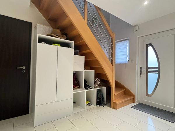Maison - 6 pièces - 140 m²