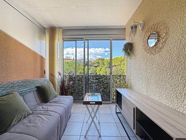 Appartement avec chambre et vue dégagée à proximité de la plage