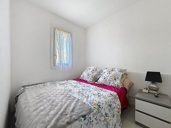 Appartement avec chambre et vue dégagée à proximité de la plage