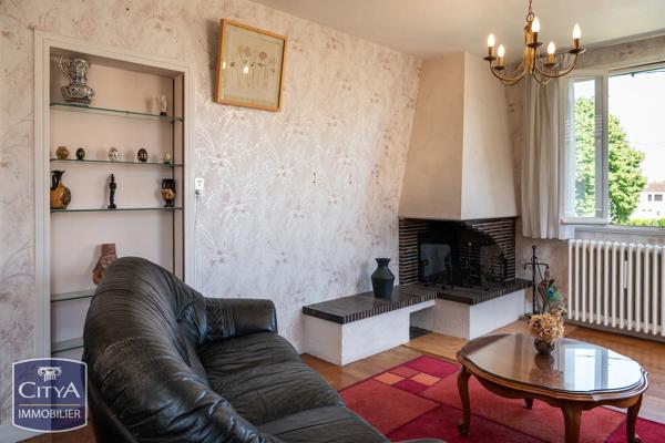 Maison à vendre 4 pièces 76m² Saint-Doulchard (18230)