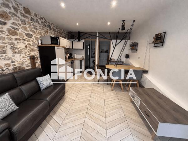 Location Studio meublé 30.25 m² - Hyeres 83400