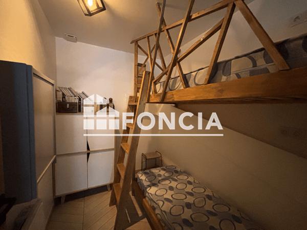 Location Studio meublé 30.25 m² - Hyeres 83400