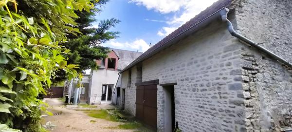 Ascoux (45300) Maison en pierre