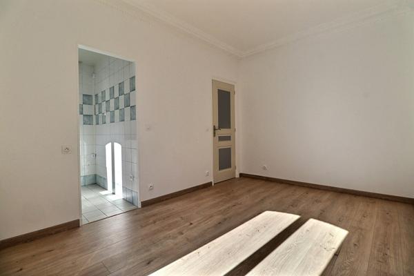 Aubervilliers Centre ? 2 pièces lumineux 28m² proche métro ? Appartement &Copropriété refaite à neuf