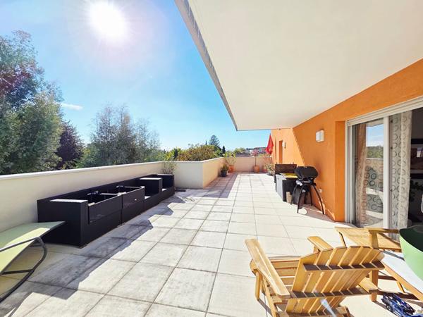 Rillieux village - appartement 4 pièces avec terrasse