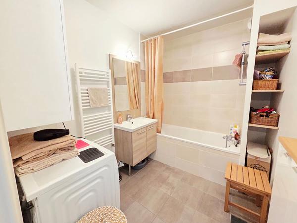 Rillieux village - appartement 4 pièces avec terrasse