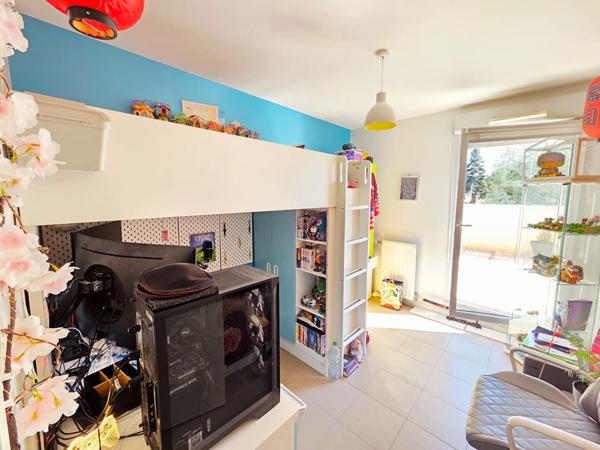 Rillieux village - appartement 4 pièces avec terrasse