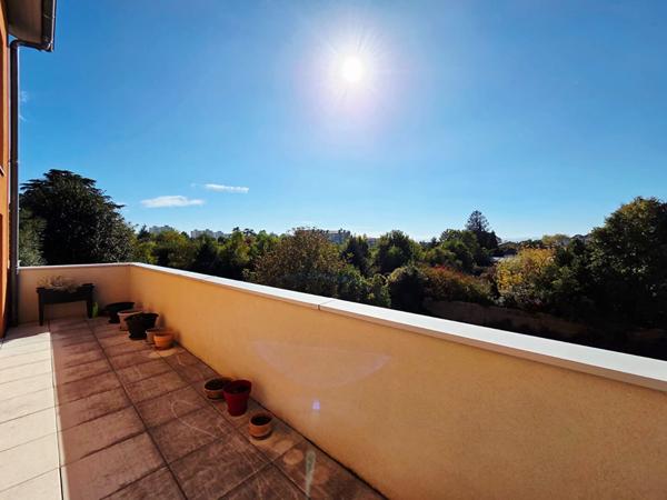 Rillieux village - appartement 4 pièces avec terrasse