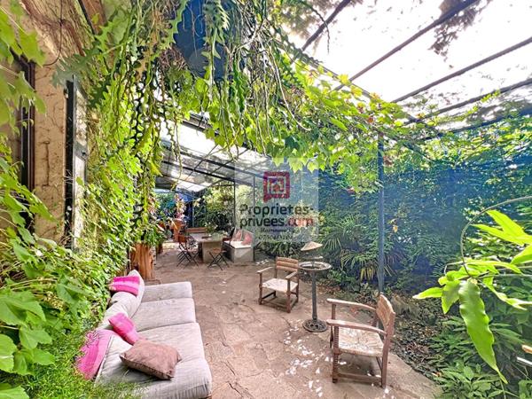 Maison, Gilly Sur Isère 15 pièces  353 m2 + dépendance de 200 m²