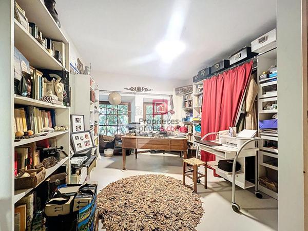 Maison, Gilly Sur Isère 15 pièces  353 m2 + dépendance de 200 m²