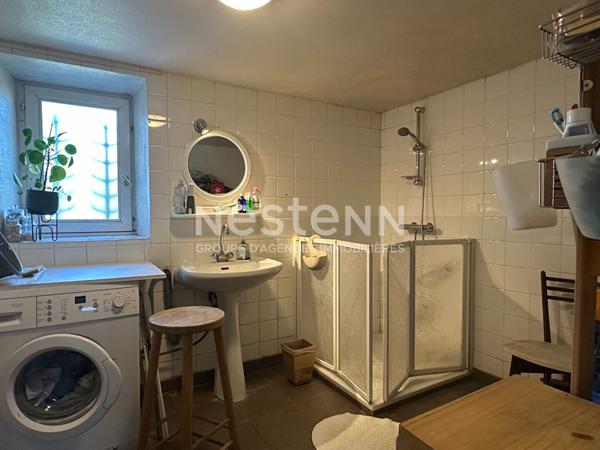 Maison en pierre, centre bourg à Caden !