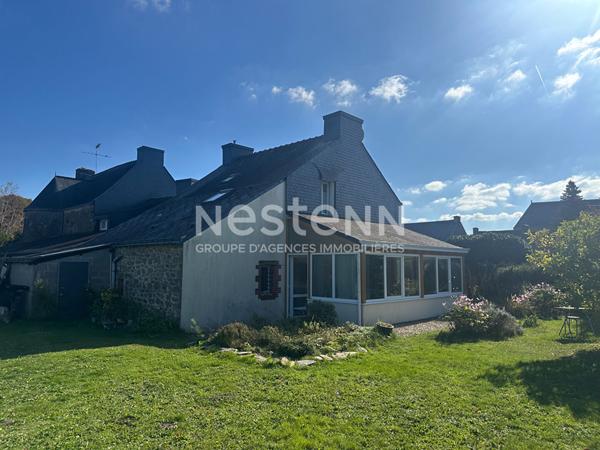 Maison en pierre, centre bourg à Caden !