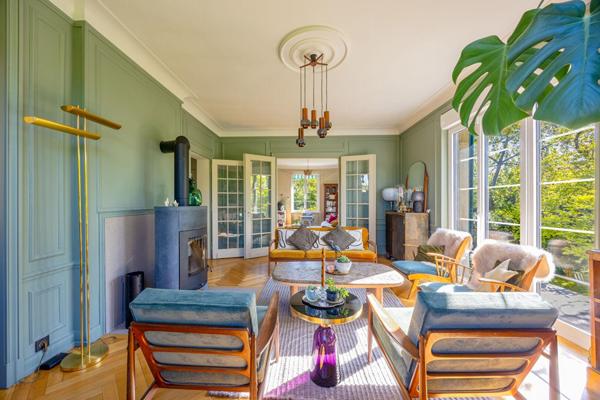 Maison bourgeoise rénovée dans son écrin de verdure