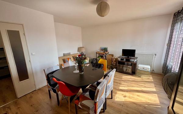 Appartement à vendre    2 pièces • 50 m2 Toulon