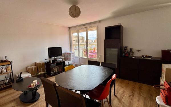 Appartement à vendre    2 pièces • 50 m2 Toulon