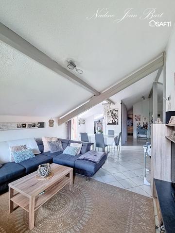 joli T4 lumineux au dernier étage d'une résidence calme