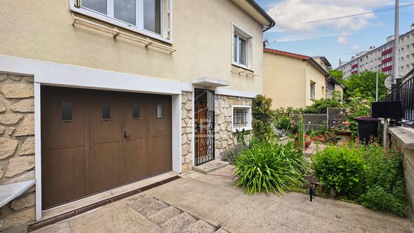 Maison Noisy Le Sec  maison de 4 pièces 61.22 m2 avec terrasse, jardin et combles