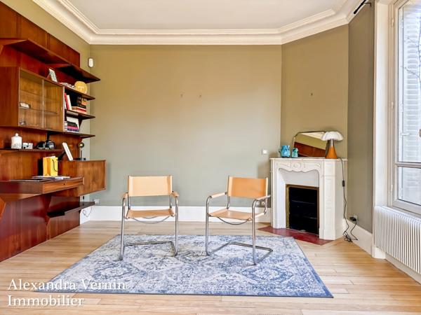 Maison de caractère indépendante entièrement rénovée quartier Péreire