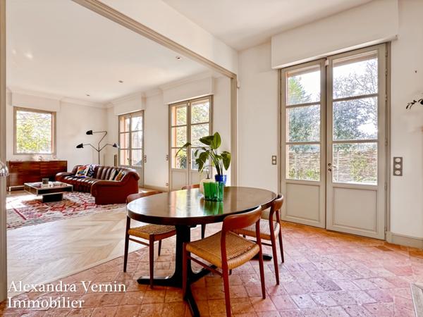 Maison de caractère indépendante entièrement rénovée quartier Péreire