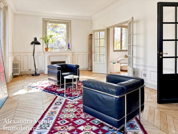 Maison de caractère indépendante entièrement rénovée quartier Péreire