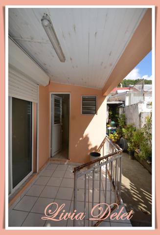 Lot de 2 maisons mitoyennes – Saint-Pierre (Martinique) – Idéal investisseurs & résidents
