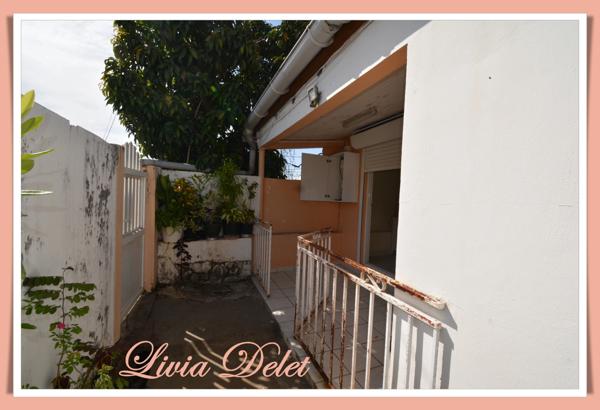 Lot de 2 maisons mitoyennes – Saint-Pierre (Martinique) – Idéal investisseurs & résidents