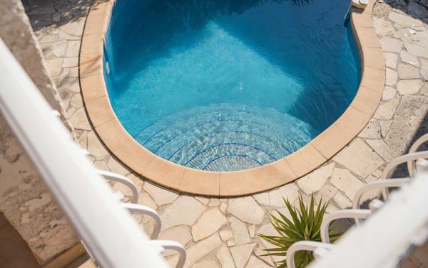 Maison à vendre    6 pièces • 222 m2 Marseille 12