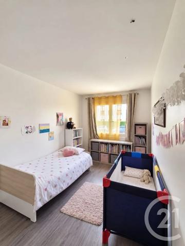 Appartement F6 à vendre  6 pièces - 101,42 m 2   L HAY LES ROSES  - 94