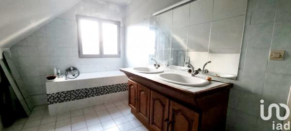 Pavillon 6 pièces de 118 m² à Bezons (95870)