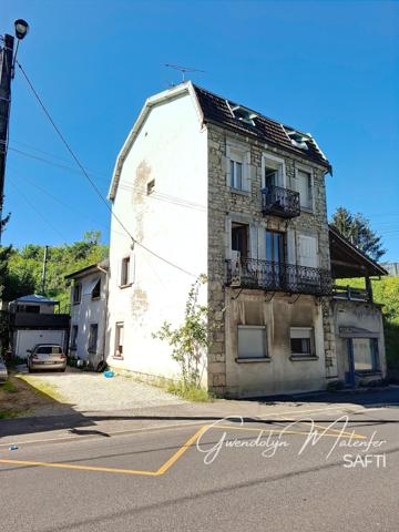 Immeuble de rapport à Mouchard – Rentabilité 9,36 % brut – 5 logements loués