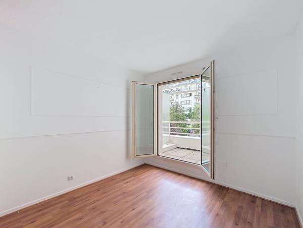 Appartement
         3 pièces
        - 72 m² Exclusivité 679 000 € *