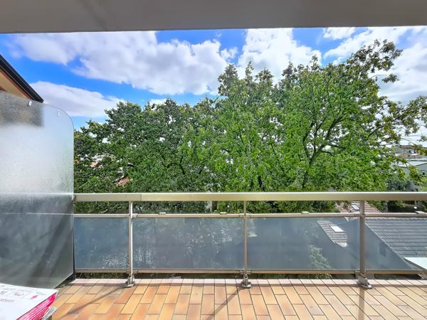 Appartement
         3 pièces
        - 77 m² Exclusivité 237 500 € *