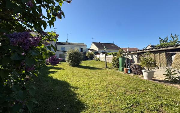 Maison à vendre    4 pièces •  La Ville-du-Bois