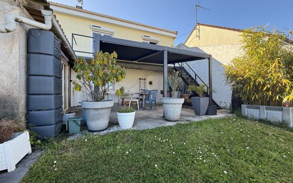 Maison à vendre    4 pièces •  La Ville-du-Bois