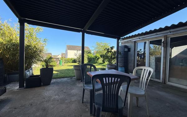 Maison à vendre    4 pièces •  La Ville-du-Bois