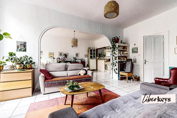 Appartement atypique avec terrasse, jardin et vue exceptionnelle - 3 pièces - 128.4m² - Centre-ville Plancoët