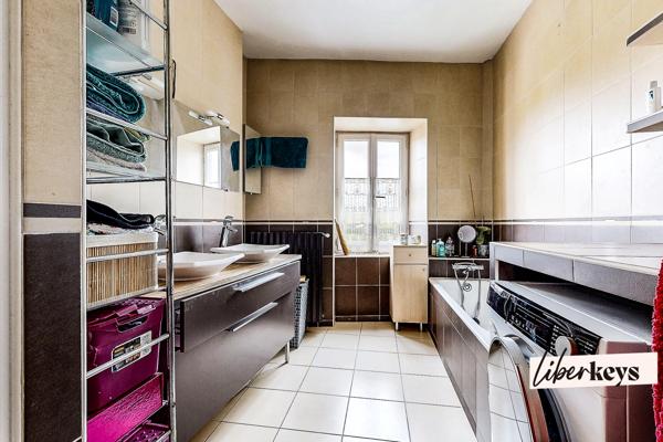 Appartement atypique avec terrasse, jardin et vue exceptionnelle - 3 pièces - 128.4m² - Centre-ville Plancoët