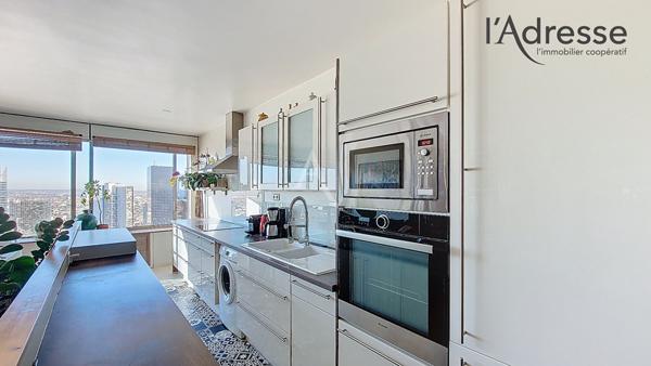 PUTEAUX/ DEFENSE appartement 4 pièces de 94m² avec cave et double parking