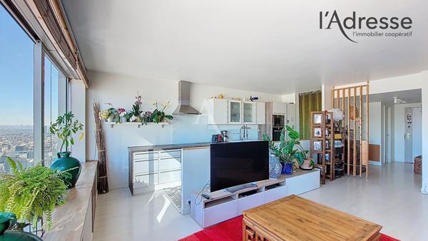 PUTEAUX/ DEFENSE appartement 4 pièces de 94m² avec cave et double parking