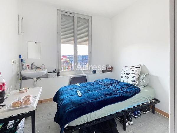 Opportunité investisseur hôtel avec restaurant murs et fond ,Gagny, limite, Chelles