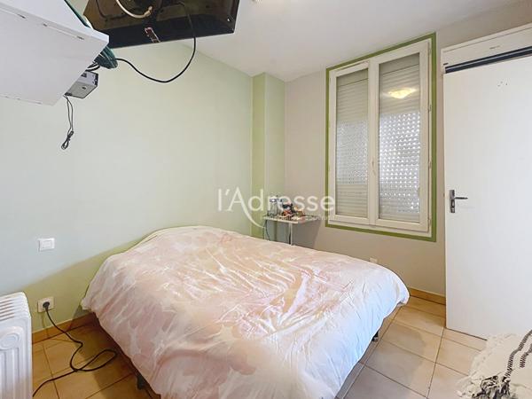 Opportunité investisseur hôtel avec restaurant murs et fond ,Gagny, limite, Chelles