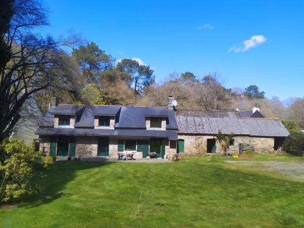 Jolie longère en campagne avec terrain de 8000m²