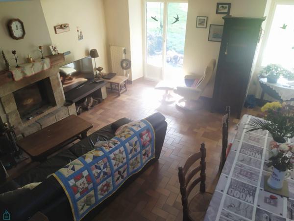 Jolie longère en campagne avec terrain de 8000m²